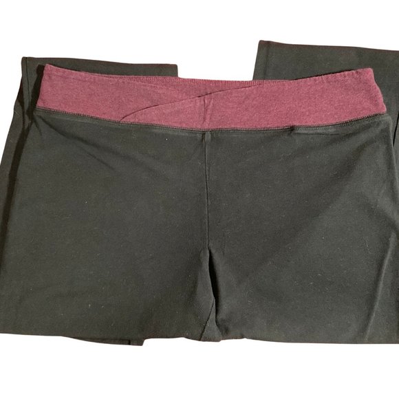 Black/Burgundy Yoga Pant - Picture 2 of 2